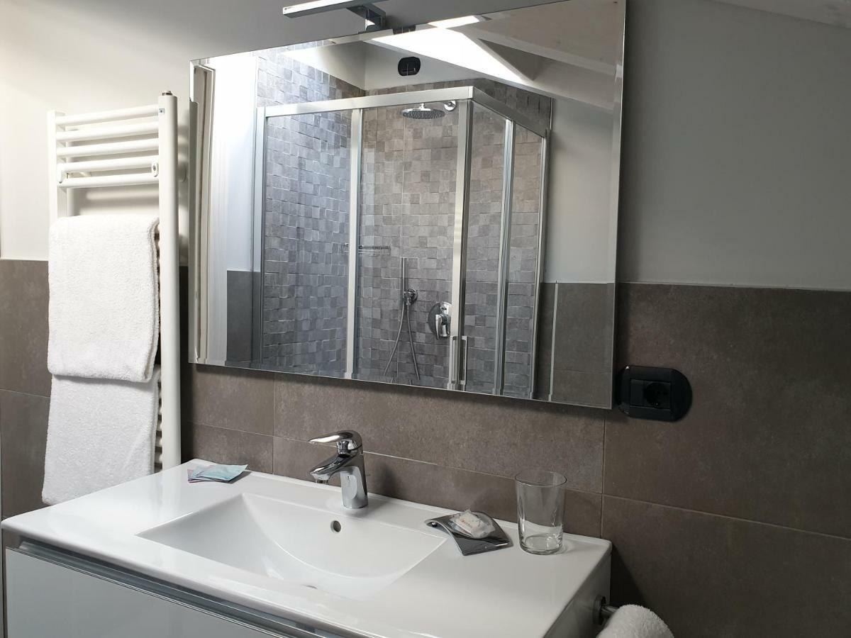 Lake Como Apartments レッコ エクステリア 写真
